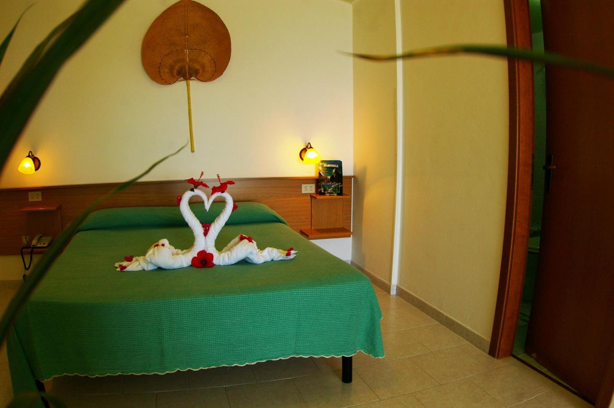 Hotel Marinella Capo Vaticano Zewnętrze zdjęcie