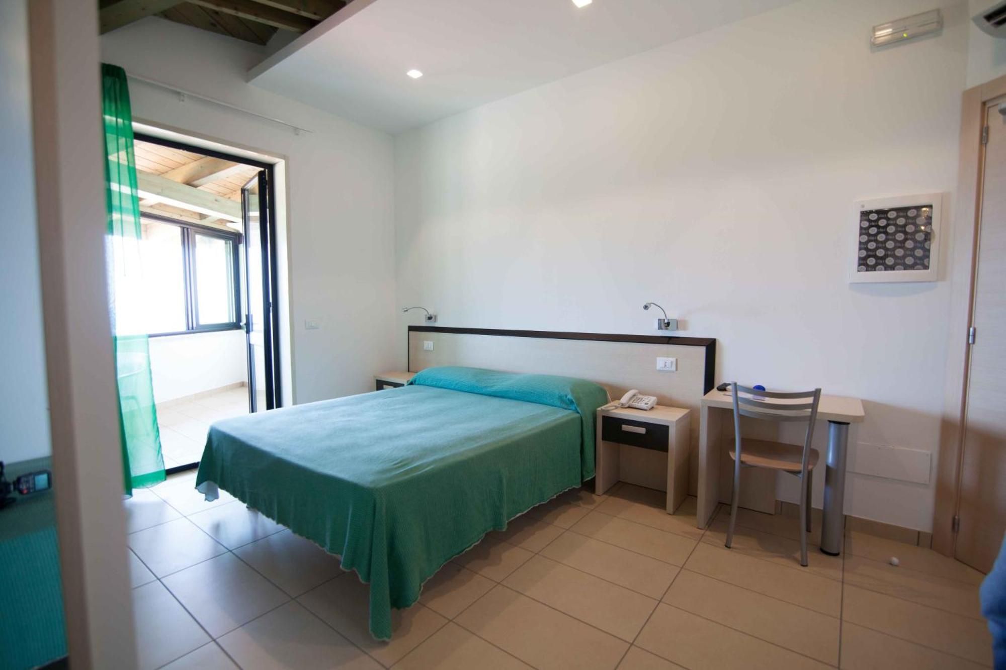 Hotel Marinella Capo Vaticano Zewnętrze zdjęcie
