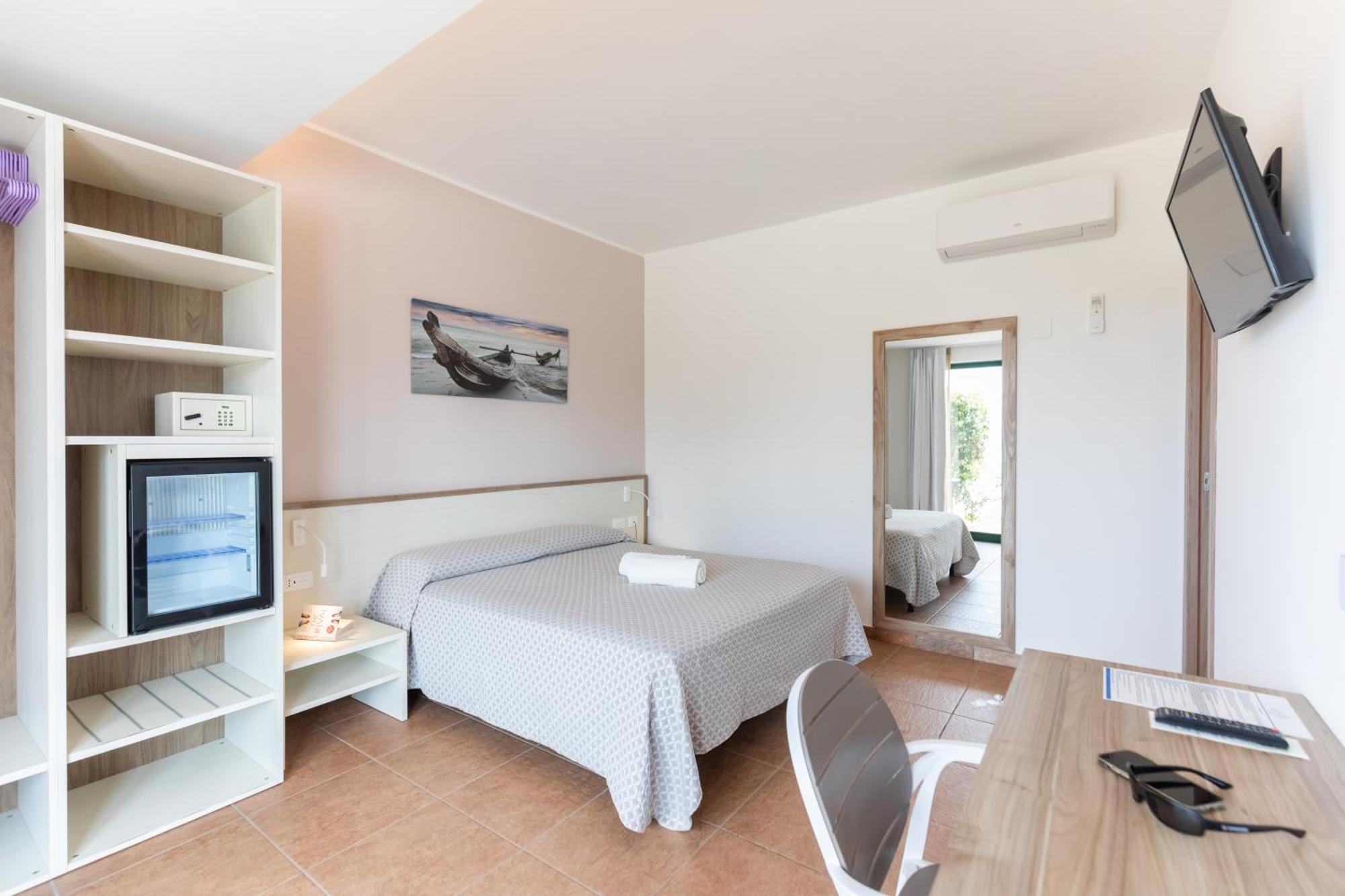 Hotel Marinella Capo Vaticano Zewnętrze zdjęcie
