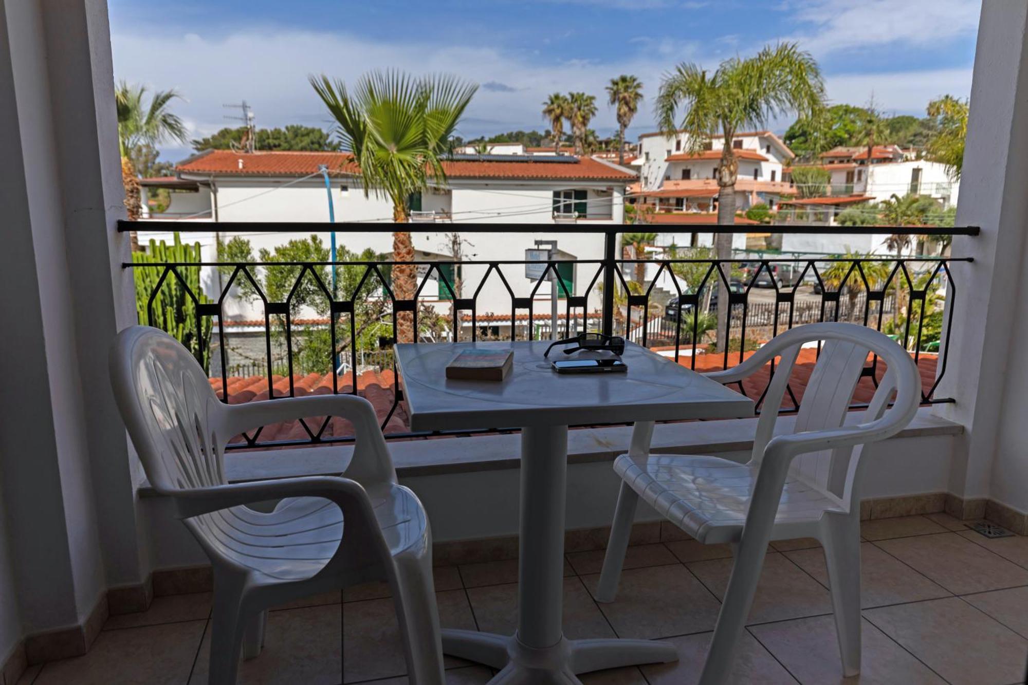 Hotel Marinella Capo Vaticano Zewnętrze zdjęcie